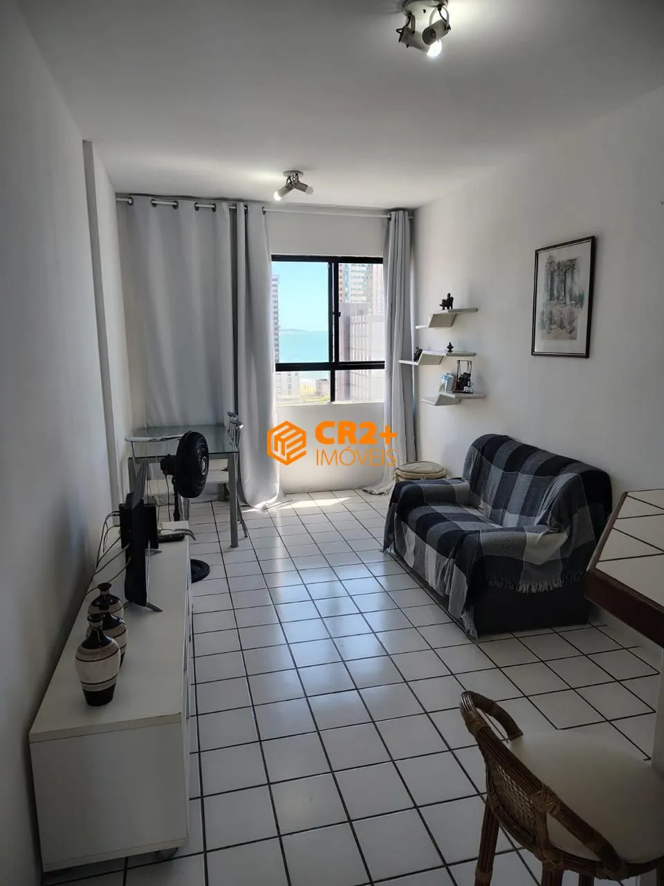 Imagem Vendo flat á menos de 100 metros do Mar, na Avenida Bernardo Vieira de Melo