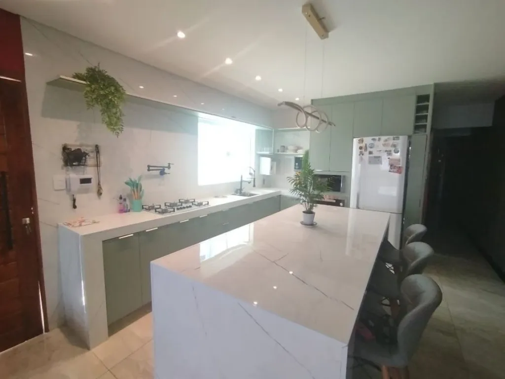 Imagem CASA COM 90,00 m² - GUILHERMINA - PRAIA GRANDE SP