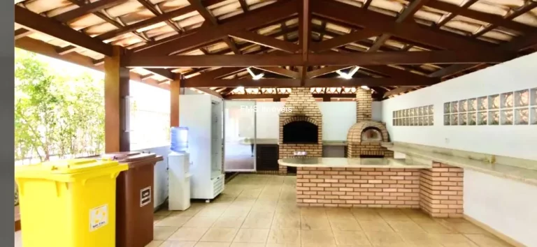 Imagem Apartamento de Luxo na Vila Hamburguesa: 3 quartos, 3 suítes, 3 salas, 5 banheiros e 4 vagas de garagem, 188m², São Paulo-SP.