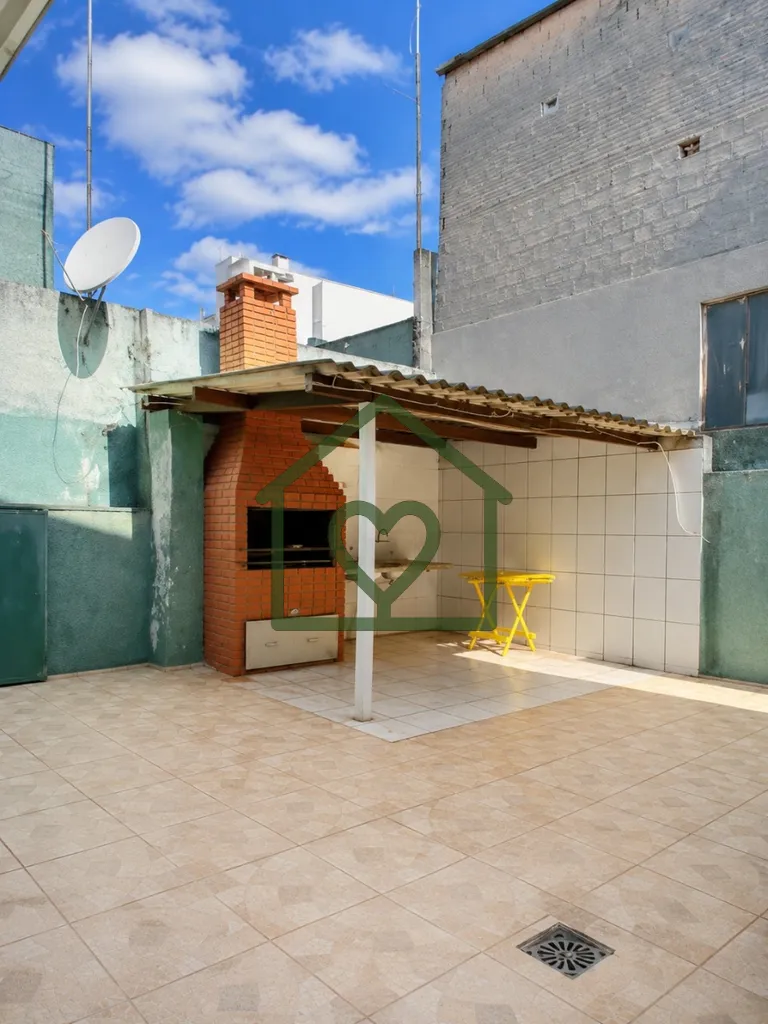 Imagem Casa em alvenaria, próxima à 24 de outubro no coração do Bairro Auxiliadora, com a seguinte comp...