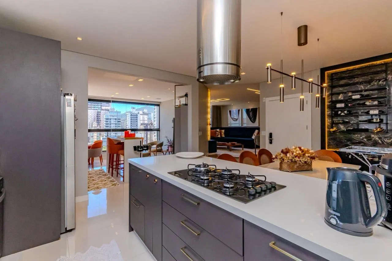Imagem Apartamento com vista para o mar à venda com 200m2 por R$ 5.500.000,00