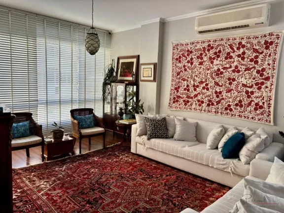 Imagem Oportunidade única na Beira-Mar Norte! Apartamento com hall e elevador privativo, vista parcial par...