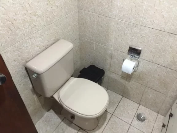 Imagem CASA COM 5 DORMITÓRIOS À VENDA, 347 M² POR R$ 1.100.000,00 - ENCRUZILHADA - SANTOS/SP