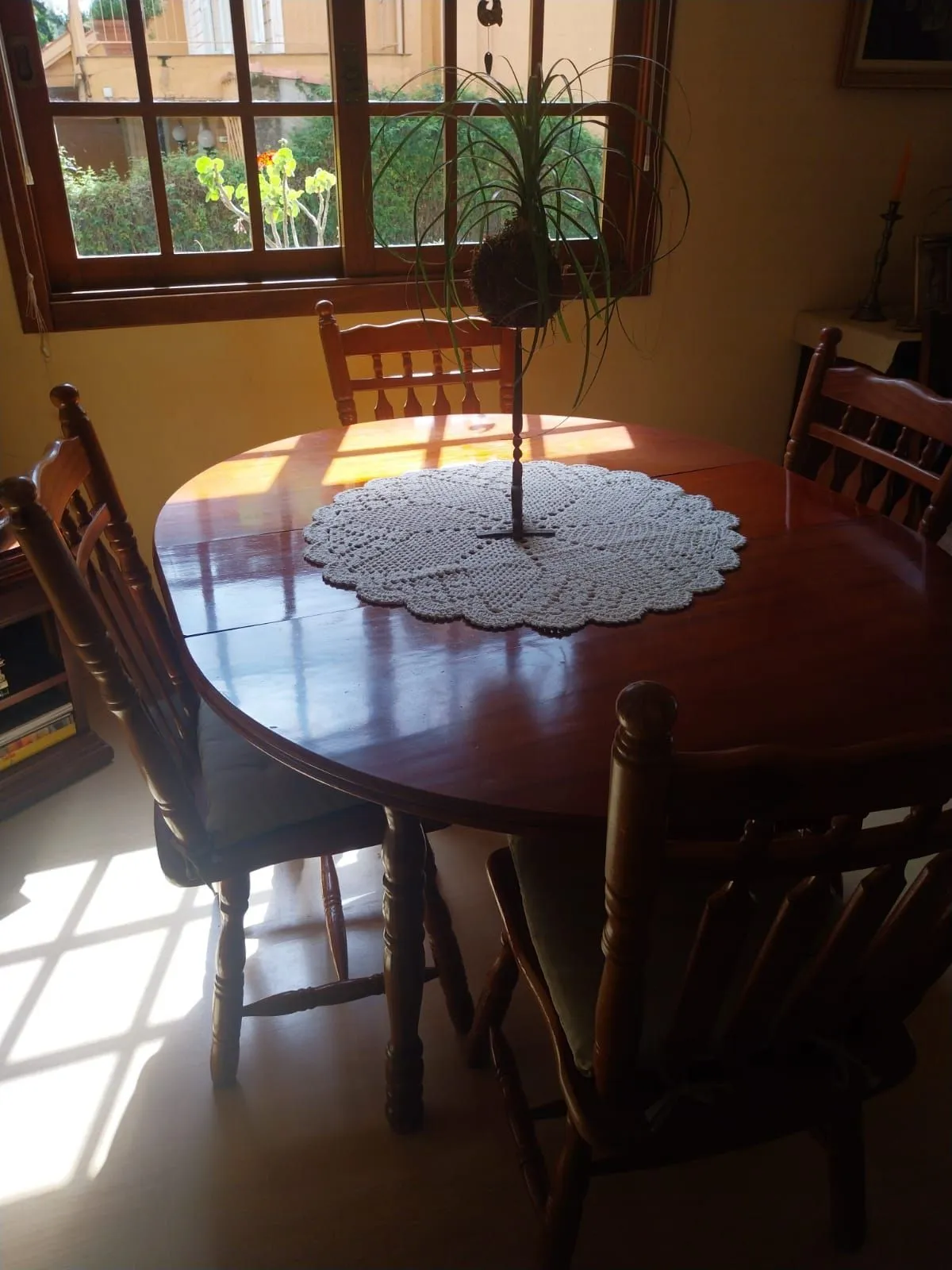 Imagem Apartamento Mobiliado com 2 dorm., 02 vagas à Venda no Bairro Planalto em Gramado
