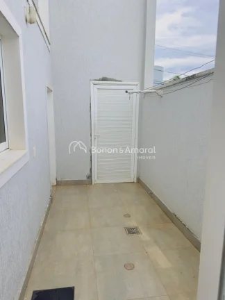 Imagem Apresentamos uma residência sofisticada e moderna no exclusivo Residencial Jardim dos Manacás, uma...