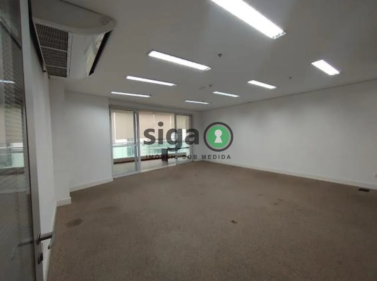 Imagem Conjunto Comercial a Venda e Locação em Cerqueira César com 166 m², Sem mobília.