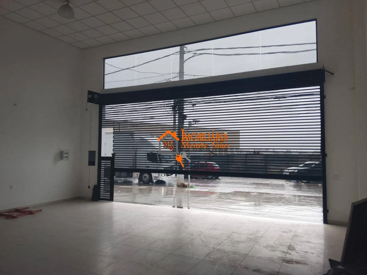 Imagem Salão para alugar, 210 m² por R$ 8.000,00/mês - Jardim Presidente Dutra - Guarulhos/SP