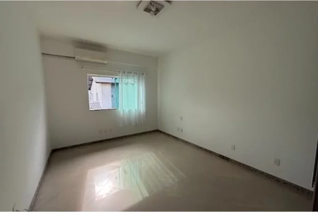 Imagem Casa para venda no bairro Ariribá em Balneário Camboriú