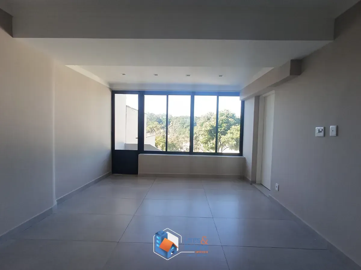 Imagem Casa para venda em Horto Florestal com 4 quartos, sendo 2 suítes, 156m²