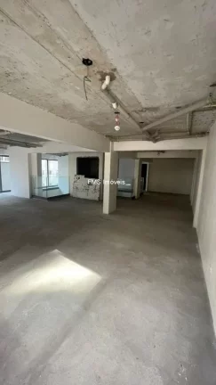 Imagem Loja Comercial com 2 salas e 1 banheiro na Cerqueira César, São Paulo-SP: 210m² de Área!