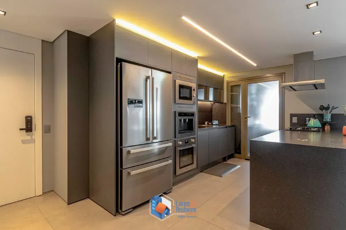 Imagem Apartamento para venda em Campo Belo com 3 quartos, sendo 3 suítes, 136m²