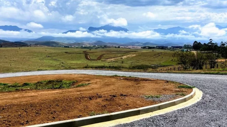 Imagem Terreno à venda, 294 m² - Portal da Mantiqueira - Cruzeiro/SP