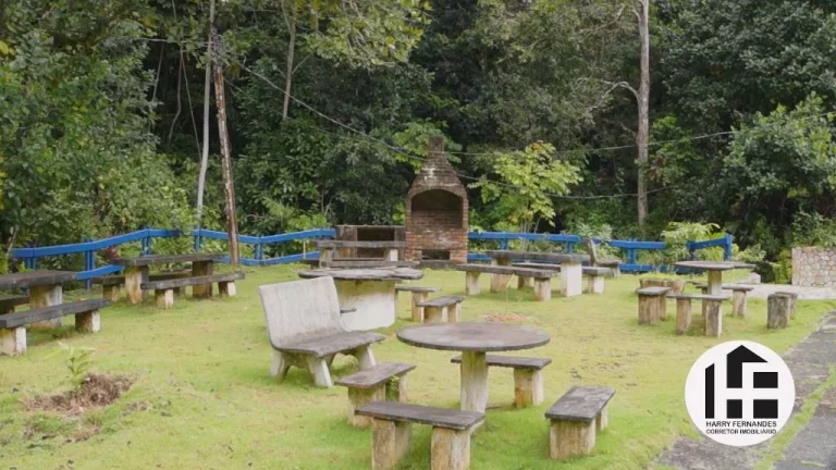 Imagem Casa de 280m² à venda, com 3 quartos (2 suítes), localizada Aldeia, Camaragibe - Pernambuco.