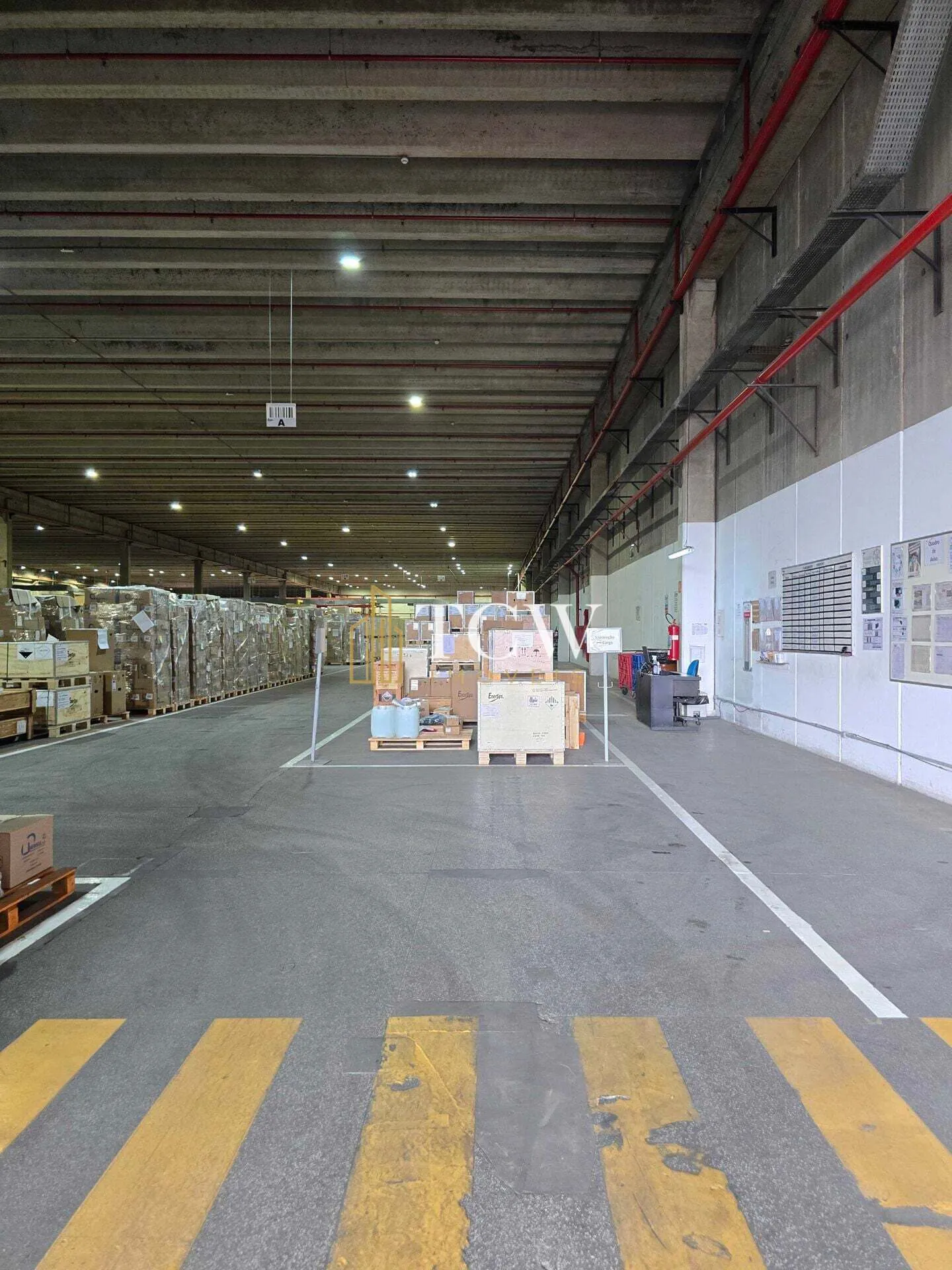 Foto do imóvel: Galpão Logístico e Industrial à venda em Água Chata | Guarulhos/SP | 24.500 m² em Água Chata
