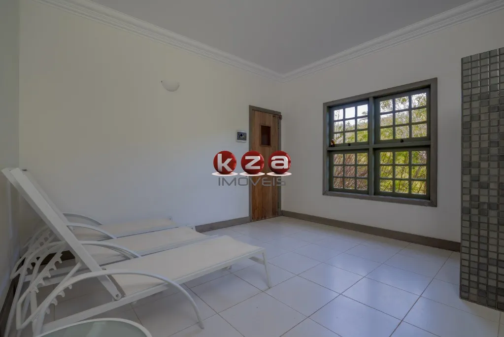 Imagem Imperdível Casa de Luxo à Venda no Centro de Cunha-SP: 6 Quartos, 6 Suítes, 5 Salas, 9 Banheiros, 30 Vagas de Garagem e 1.573 m² de Área