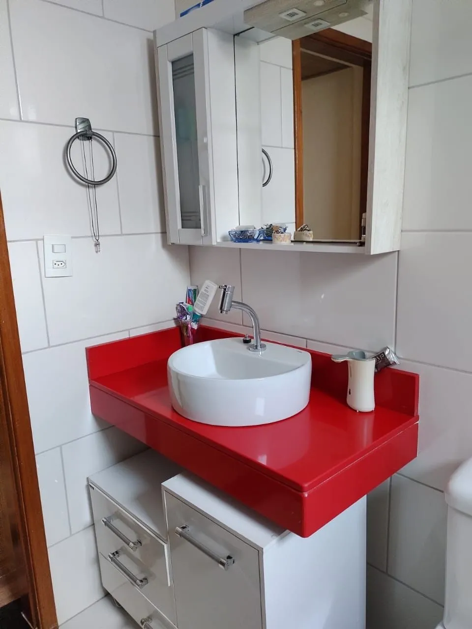 Imagem Sobrado Residencial e Comercial: O Espaço Perfeito para Viver e Empreender