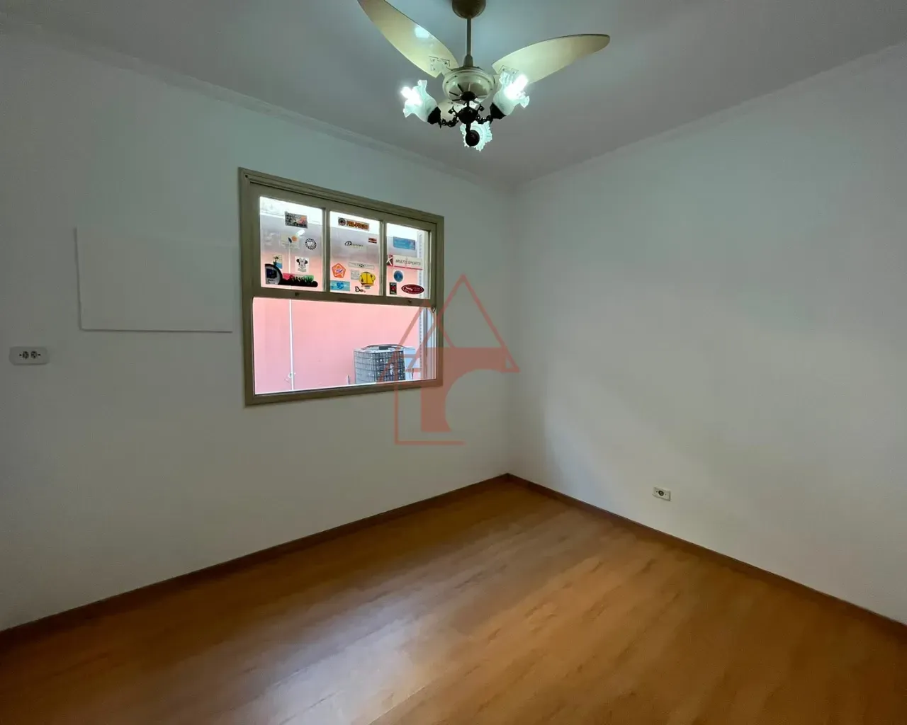 Imagem Casa com 3 Quartos à Venda, 127 metros em Encruzilhada - Santos
