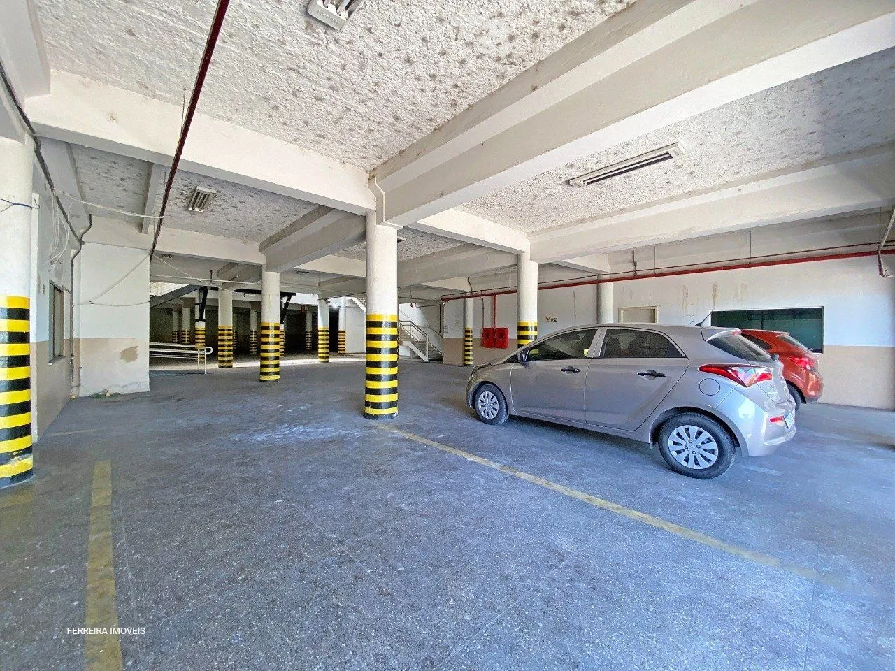 Imagem Predio para Venda - 2297m², 0 dormitórios, 20 vagas - Floresta