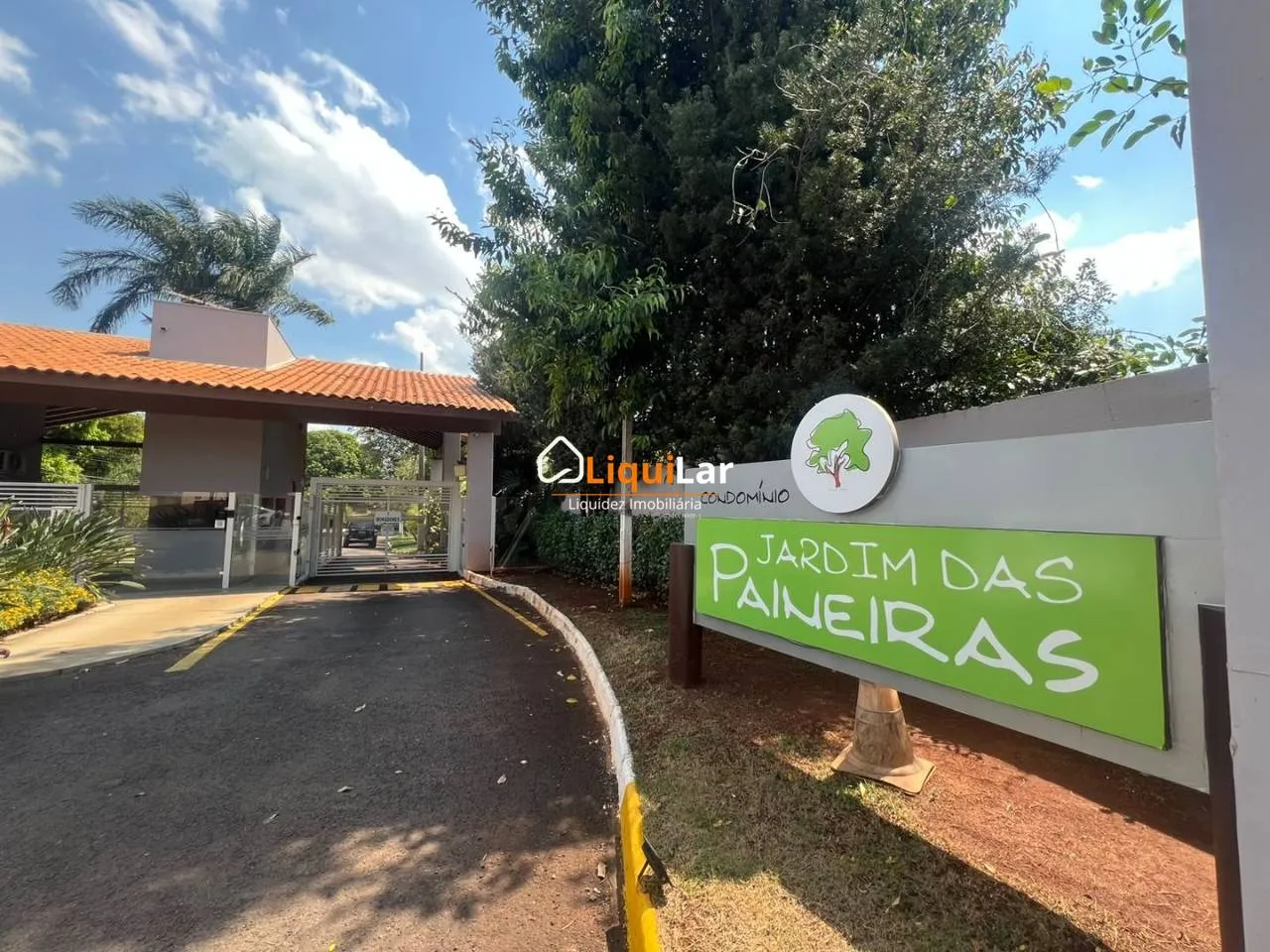 Imagem Casa térrea com 4 suítes no Condomínio Jardim das Paineiras