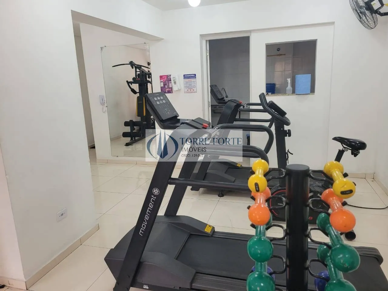 Imagem Lindo apartamento amplo 2 dormitórios, 1 vaga rotativa , varanda .