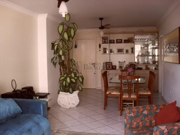Imagem Apartamento com 3 dormitórios no Centro de Balneário Camboriú.