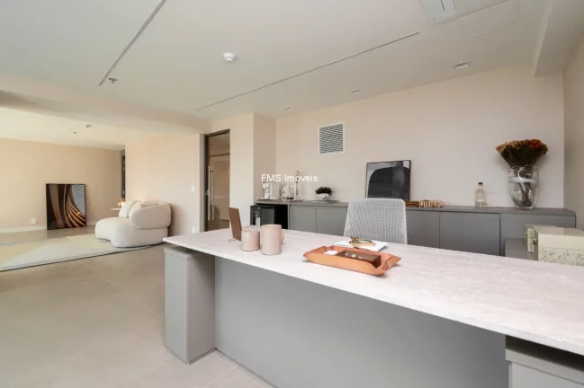Imagem Conjunto Comercial de Luxo no Brooklin: 6 Vagas de Garagem e 210m² de Área em SP