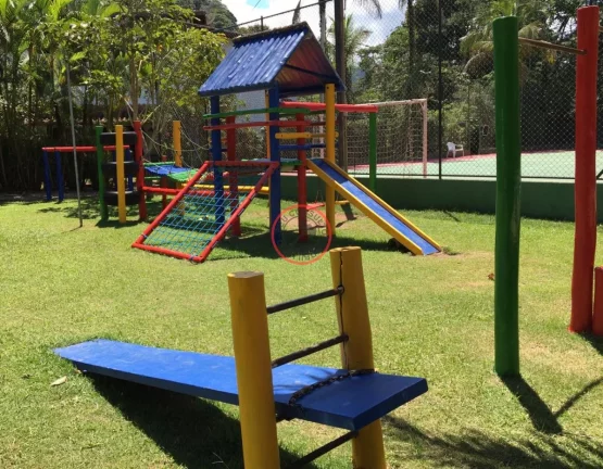 Imagem CASA A VENDA DENTRO DE CONDOMÍNIO EM FRENTE A PRAIA, COM 2 DORMITÓRIOS,VARANDA, JARDIM, CHURRASQUEIRA E 2 VAGAS PARA CARRO