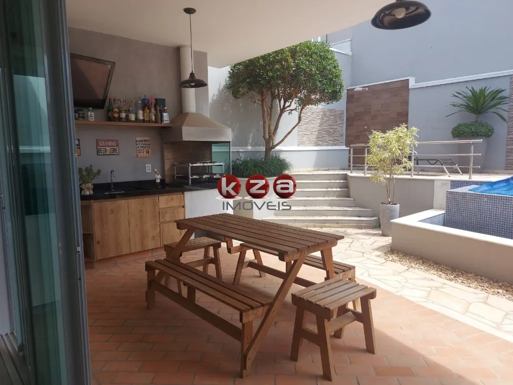 Imagem Residência de alto padrão a venda no Condomínio Le Village: 3 suítes, 4 vagas, piscina, 222m² - Valinhos-SP