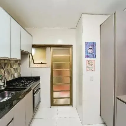Imagem Casa em Condomínio com 3 Quartos, Piscina, Quintal e 2 Vagas