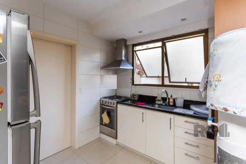 Imagem Apartamento 3 dormitórios, 1 suíte, 2 vagas - 74,91m² no Bairro Petrópolis