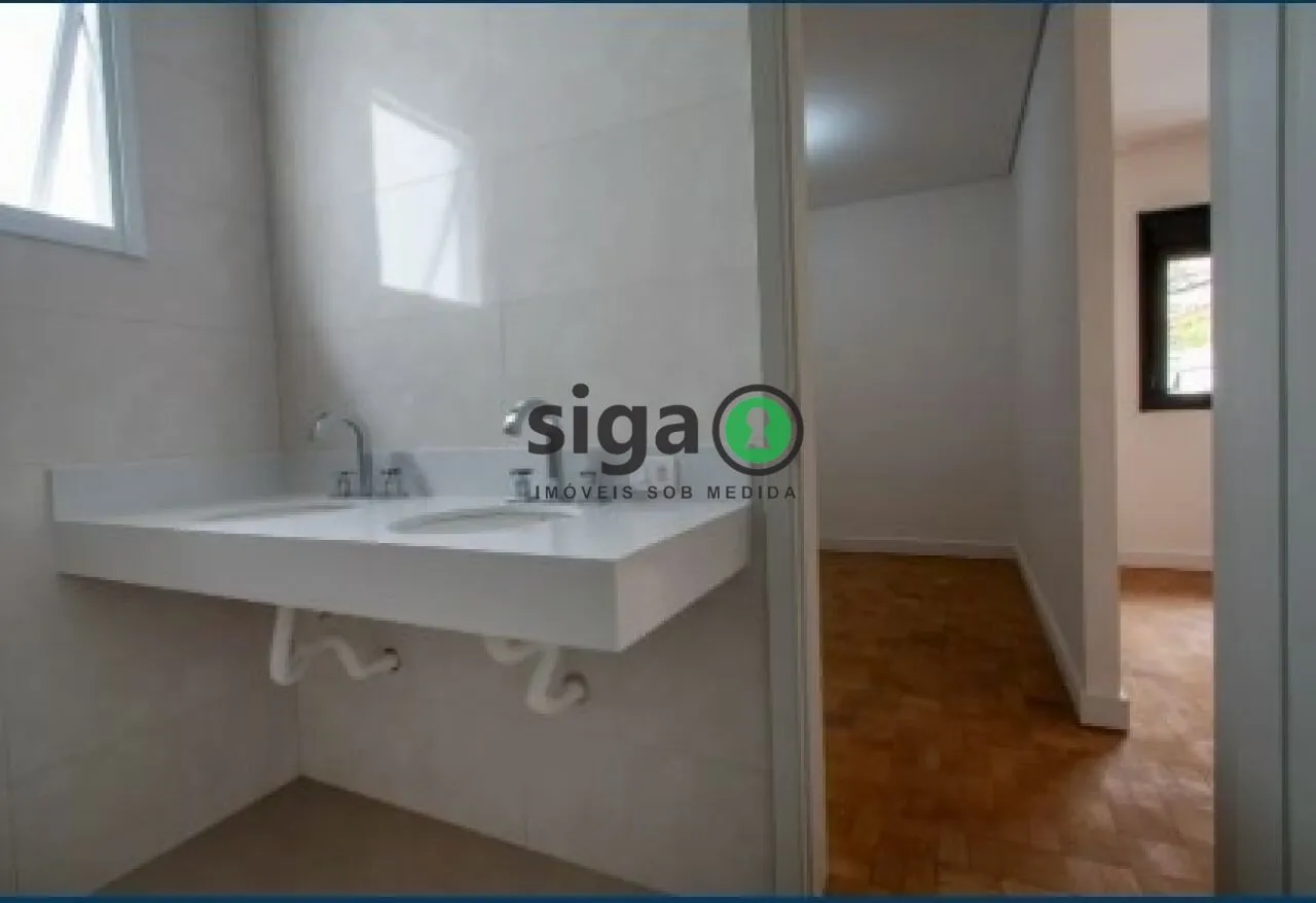 Imagem Sobrado com 3 Quartos e 3 vagas à Venda, 360 m² - Granja Julieta