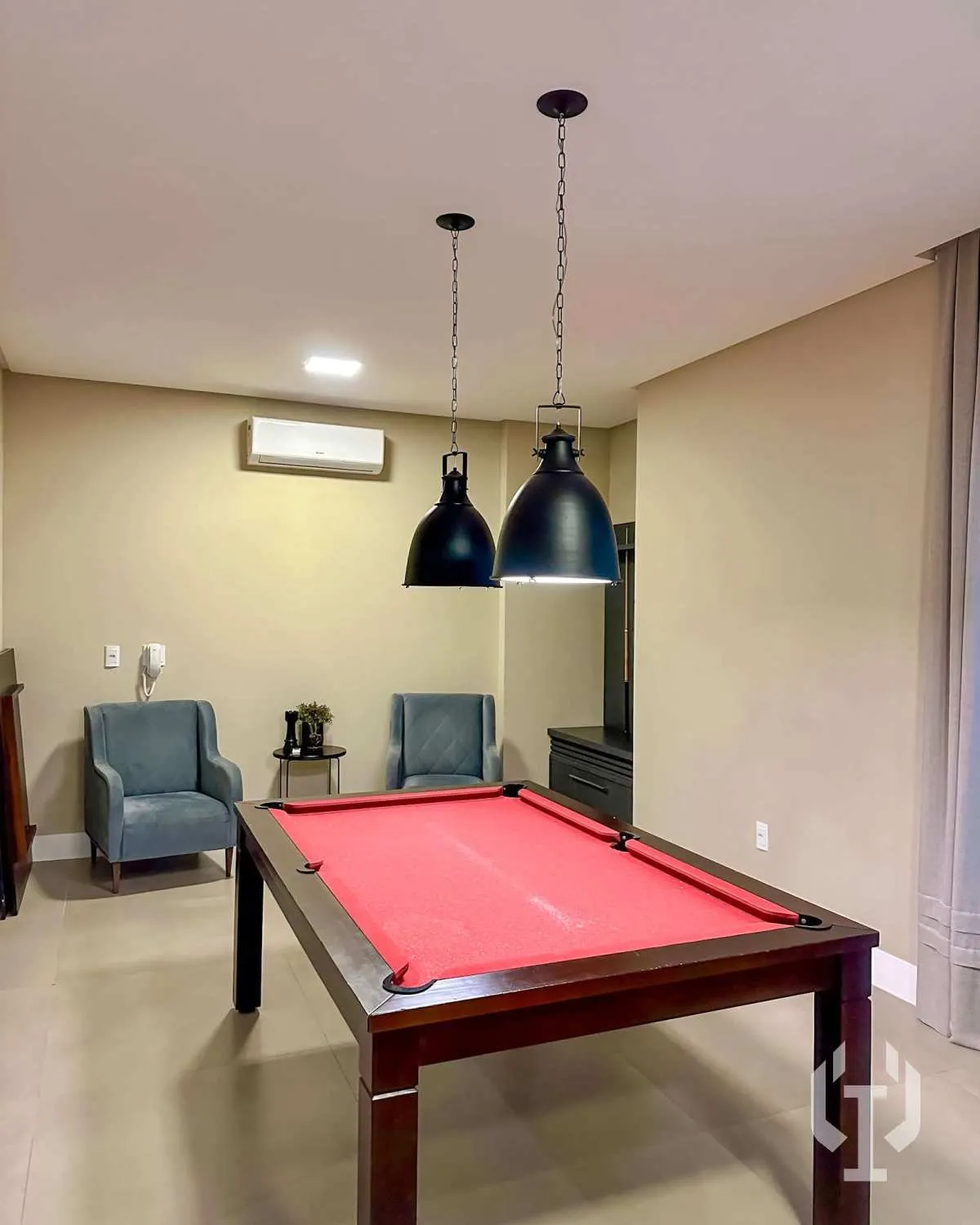 Imagem Apartamento diferenciado com 2 suítes em Meia Praia