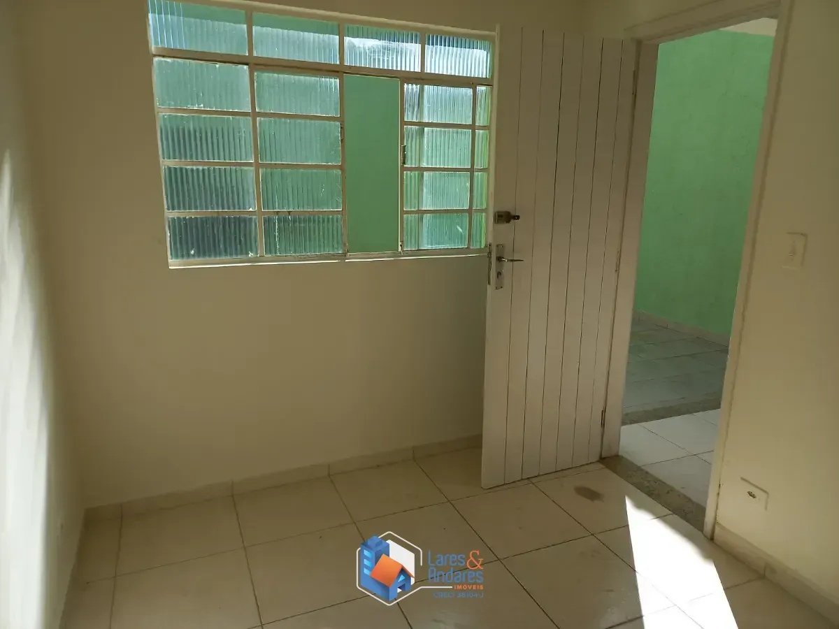 Imagem Sobrado para venda em Jardim Virginia Bianca com 5 quartos, 250m²