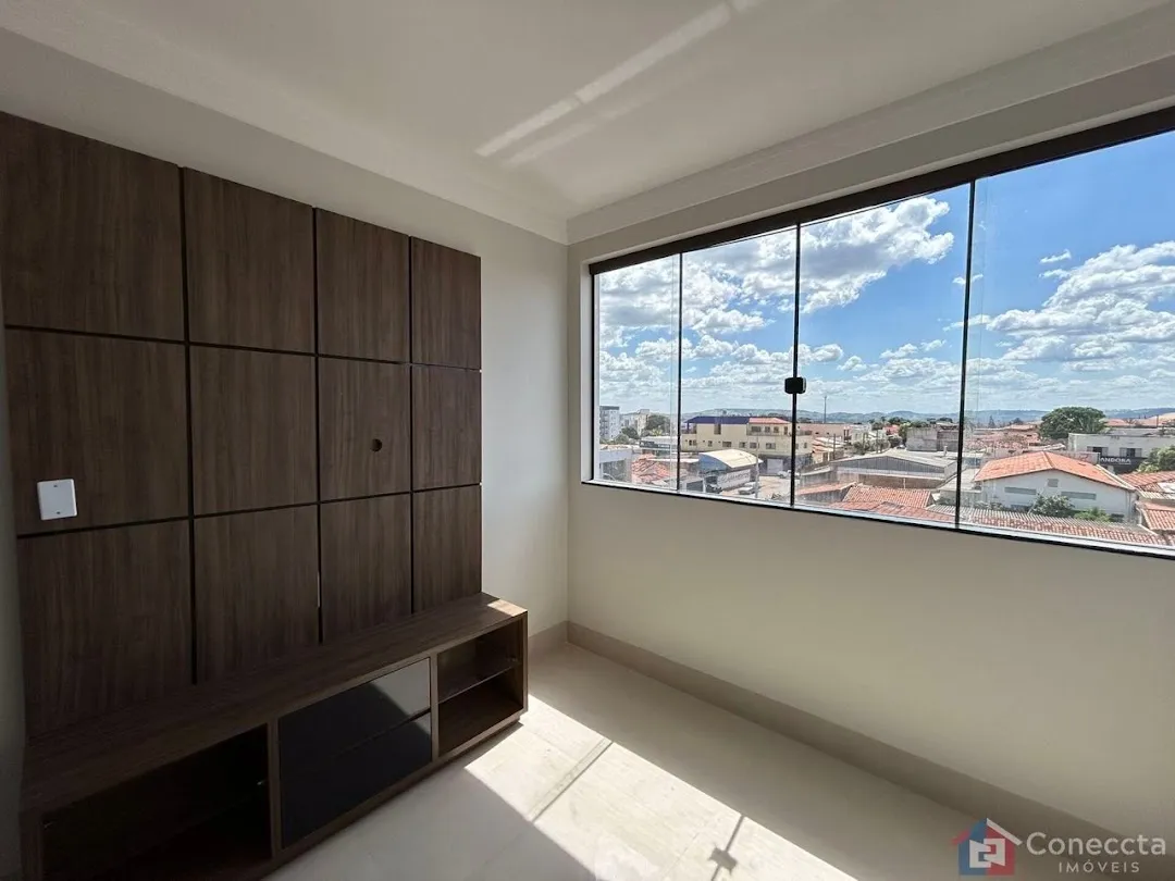 Foto do imóvel Apartamento com 2 dormitórios à venda, 70 m² por R$ 450.000,00 - Vila Garcia - Patos de Minas/MG