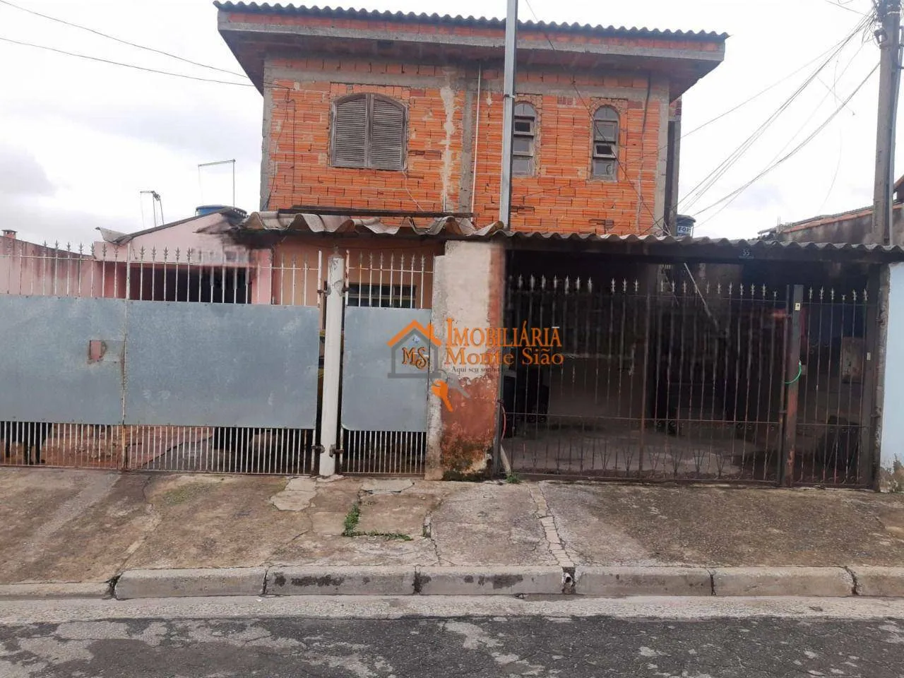 Imagem Sobrado com 8 dormitórios à venda, 250 m² por R$ 426.000,00 - Jardim Normandia - Guarulhos/SP