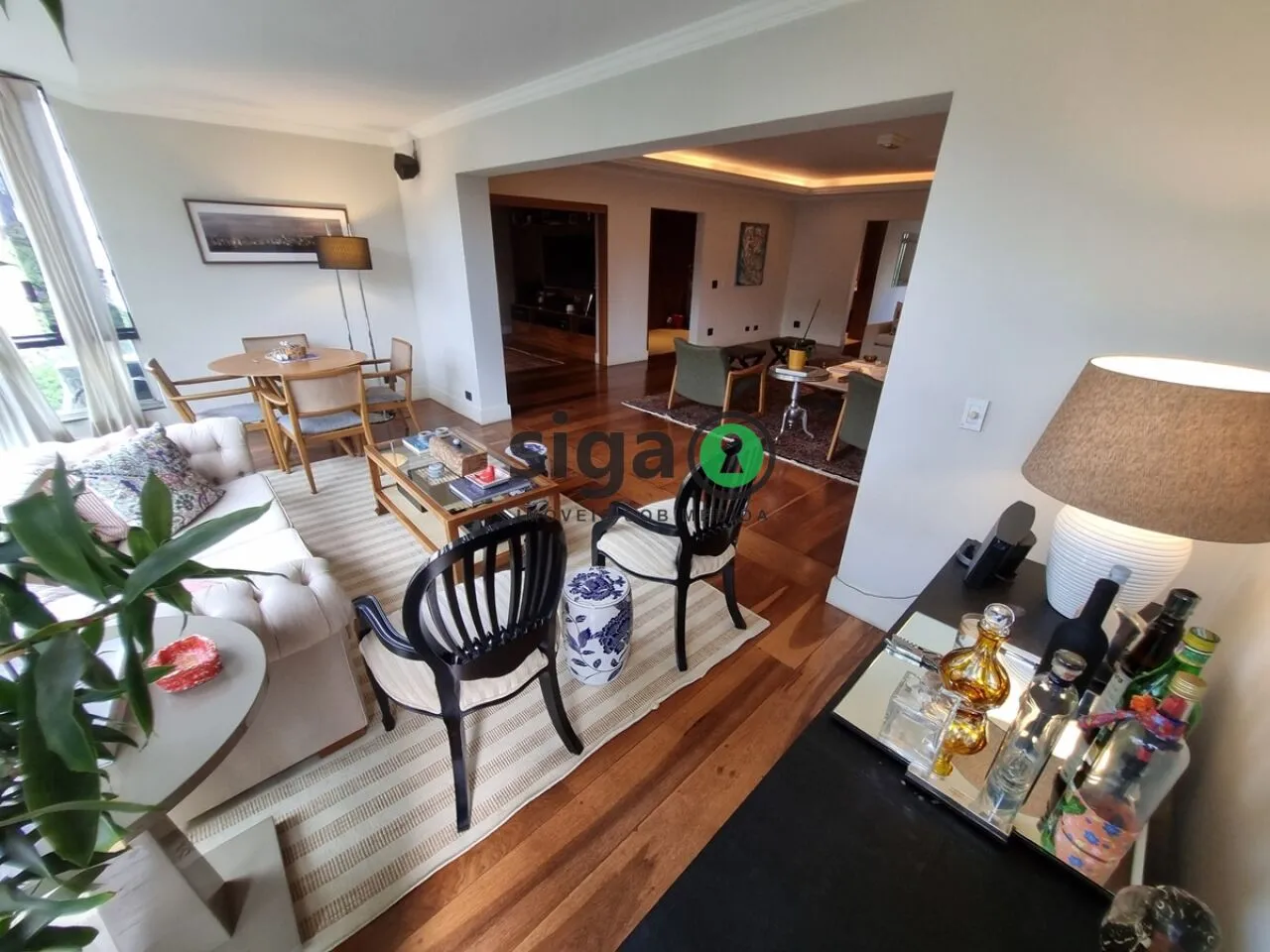 Imagem Apartamento a Venda Moema Pássaros com 4 quartos