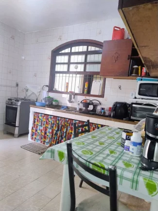 Imagem CASA À VENDA 161M² EM ITAIPU EXCELENTE TERRENO 450 M² .