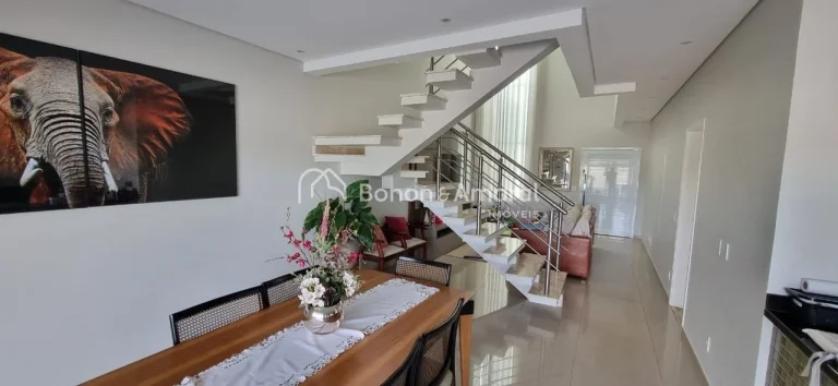 Imagem Excelente sobrado no Condomínio Le Village, em Valinhos, com 220m² de área privativa em um terren...