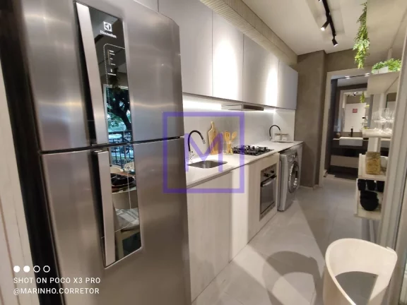Imagem Apartamento à venda próximo ao metrô com vaga e sacada