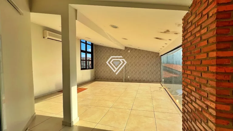 Imagem Sobrado com 398 m² para Locação na 204 Sul