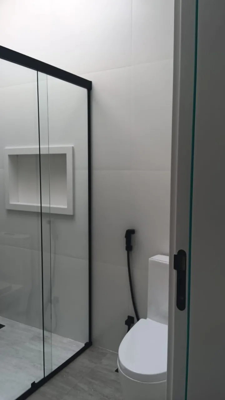 Imagem Excelente oportunidade: Casa em Condomínio à venda em Sorocaba-SP, bairro Wanel Ville, 3 quartos, 2 suítes, 2 salas, 4 banheiros, 145,58 m².