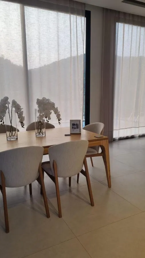Imagem Casa em Condomínio para Venda em Areal / RJ no bairro Fazenda Velha