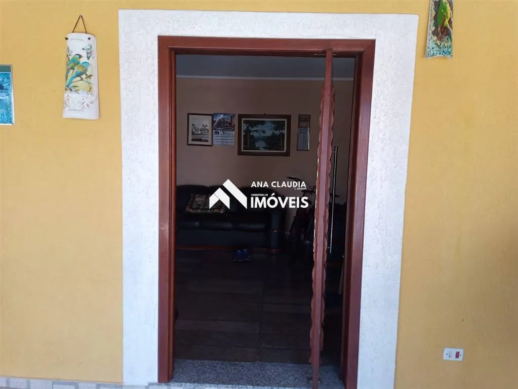 Imagem Casa lote inteiro na Praia de Mongaguá a 160 metros do mar