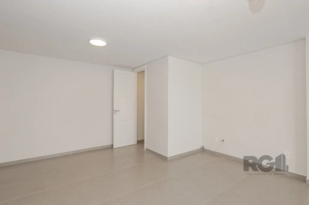 Imagem Apartamento totalmente reformado 2 dormitórios com 2 suítes, localizado no bairro Santana.