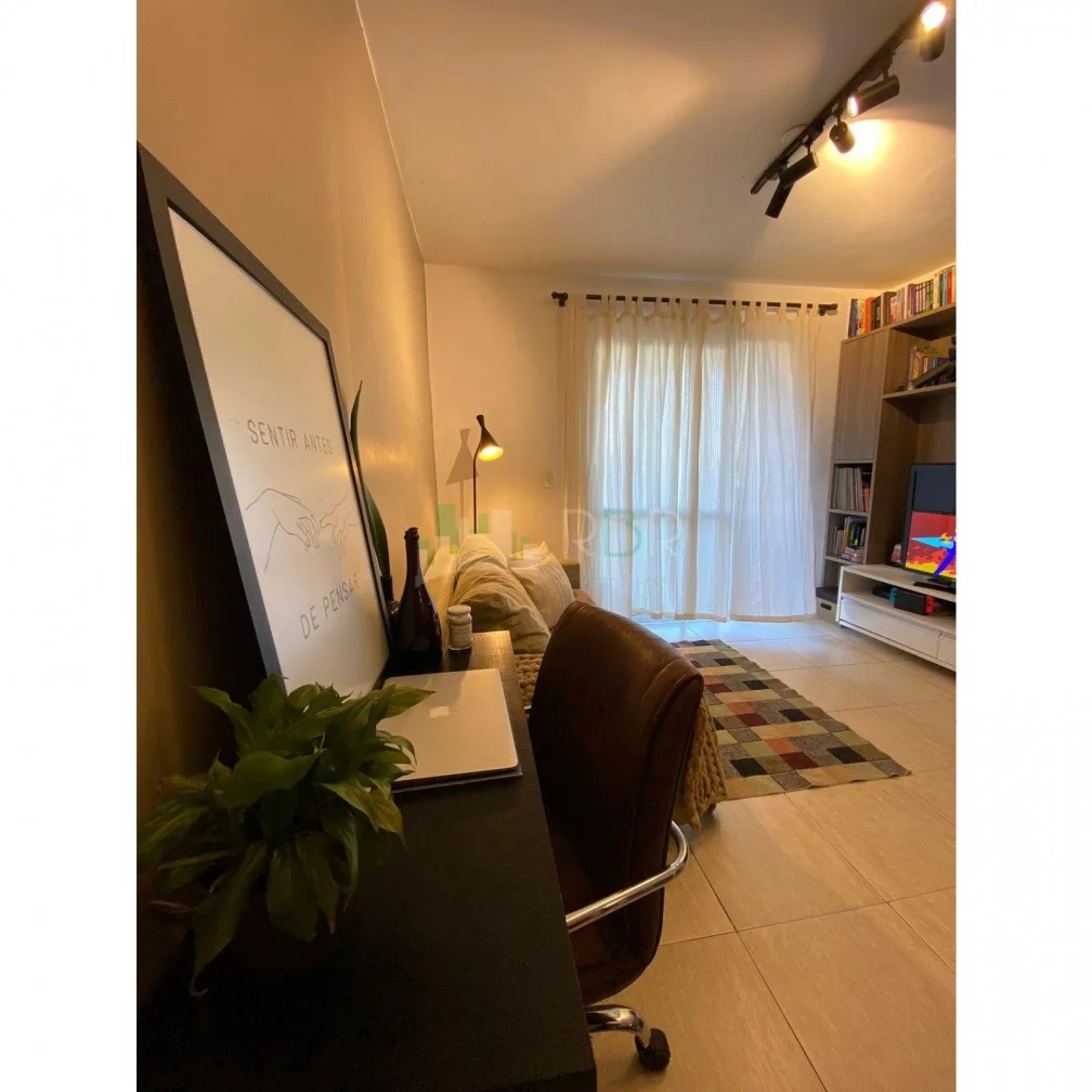 Imagem RBR Vende - Excelente apartamento semi-mobiliado, com 2 dormitórios.