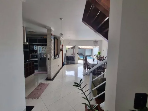 Imagem Sobrado com 3 dormitórios à venda, 200 m² por R$ 2.500.000,00 - Canto do Forte - Praia Grande/SP