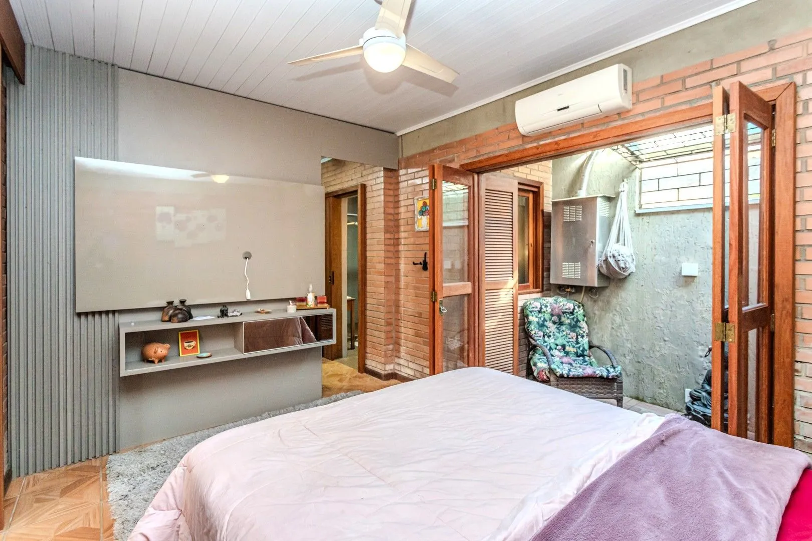 Imagem Casa no Jardim Botânico de 2 dormitórios 1 vaga e amplo terreno