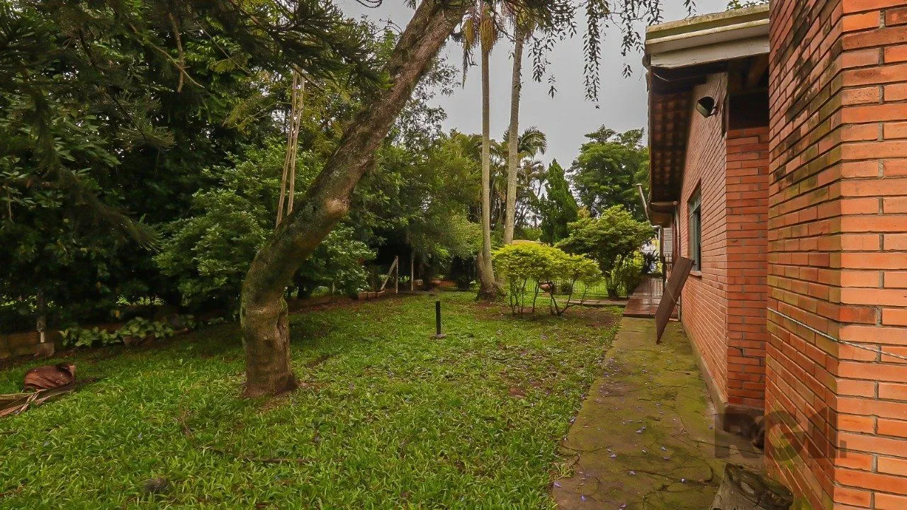Imagem Terreno com 1353 m² no centro de Esteio / RS.