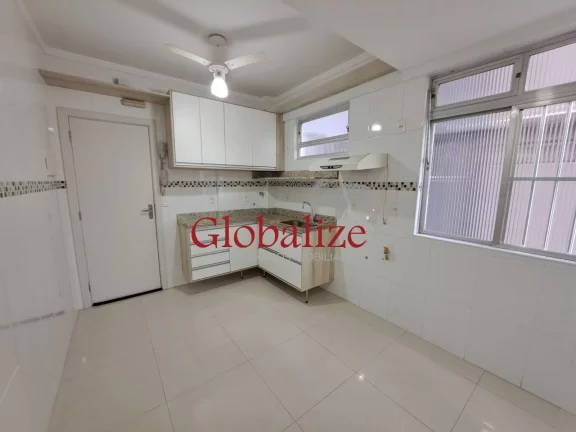 Imagem Apartamento à venda com 55m², 1 quarto, 2 banheiros, dependência, elevador e vaga coletiva or R$460.000,00 no José Menino em Santos