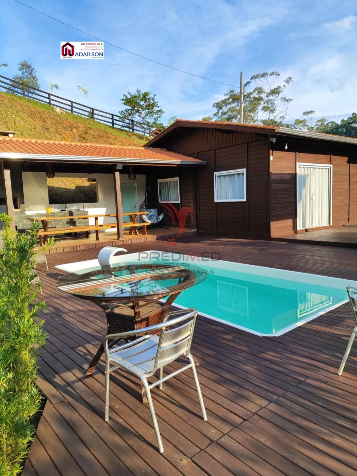 Imagem Linda chácara com piscina e jacuzzi à venda em Tijucas/SC